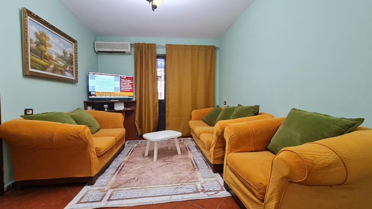 Calmly, Spacious Apartment Next To Usa Embassy Тирана Екстериор снимка
