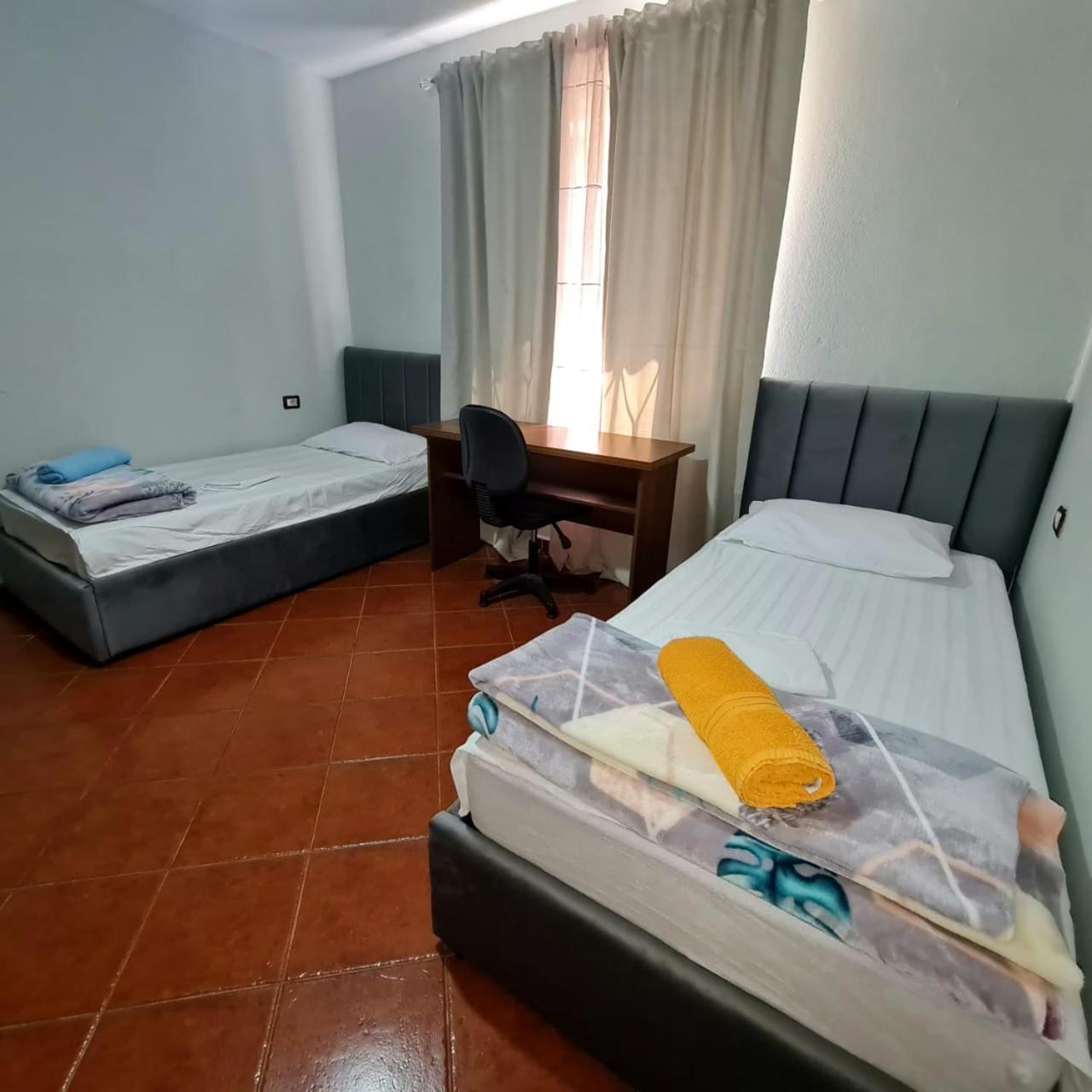 Calmly, Spacious Apartment Next To Usa Embassy Тирана Екстериор снимка
